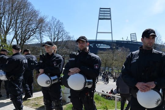 Die Stadt Bremen und die DFL gehen in die nächste Runde vor dem BVG um die Kostenübernahme bei Polizeieinsätzen bei Hochrisikospielen.