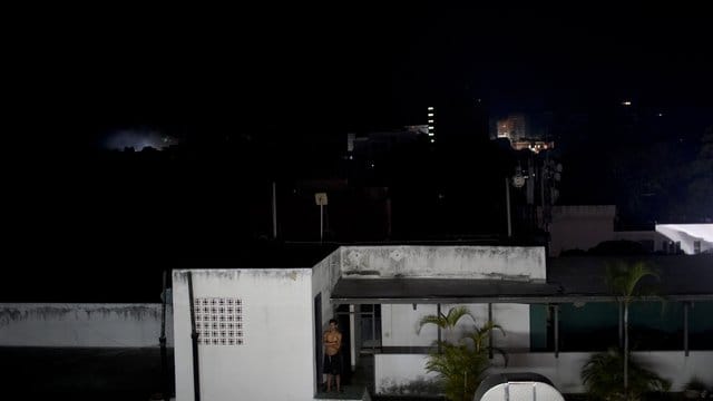 Licht aus in Caracas: Venezuela hat erneut mit einem schweren Stromausfall zu kämpfen. Licht aus in Caracas: Venezuela hat erneut mit einem schweren Stromausfall zu kämpfen.