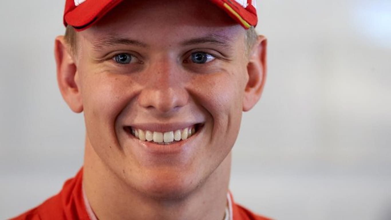 Wird für Ferrari und Alfa Romeo in der Formel 1 testen: Mick Schumacher.