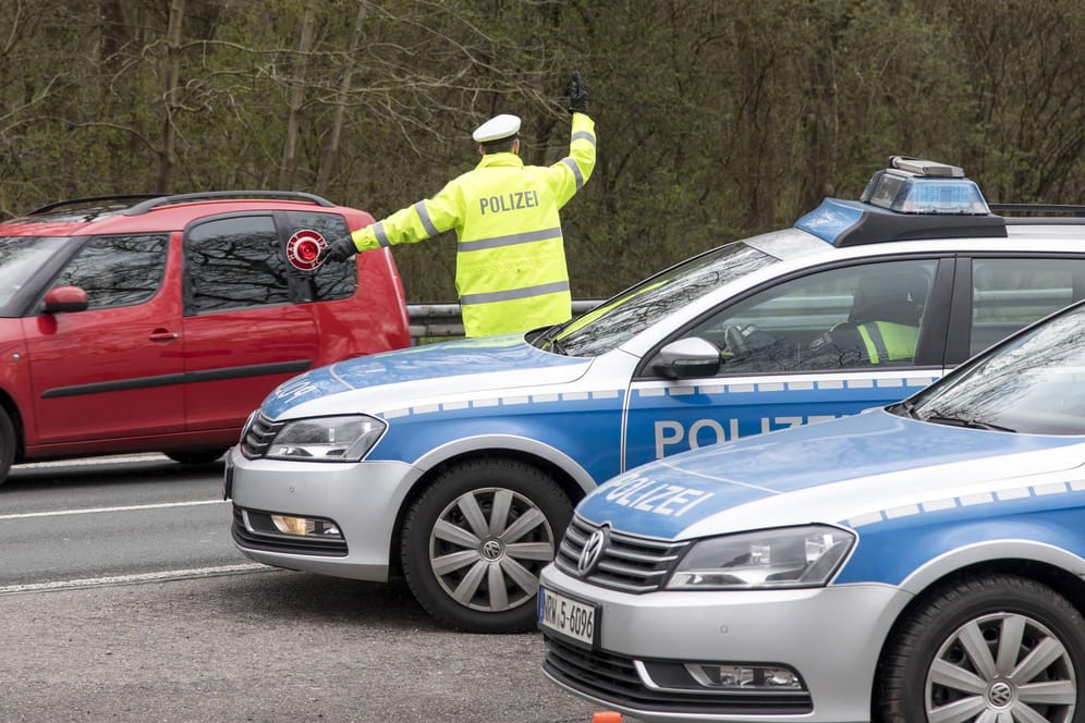 Polizeikontrollen auf der Autobahn: Die 39 Jahre alte Fahrerin kam nach der Kontrolle am vergangenen Mittwoch in Untersuchungshaft.