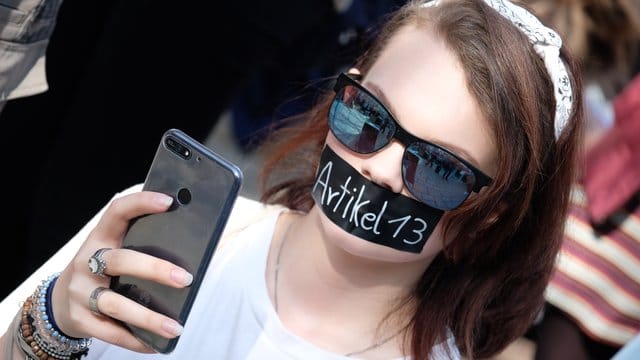 Reform des EU-Urheberrechts: In Europa hatten Tausende gegen das Vorhaben protestiert, wie hier in Jena. Reform des EU-Urheberrechts: In Europa hatten Tausende gegen das Vorhaben protestiert, wie hier in Jena.