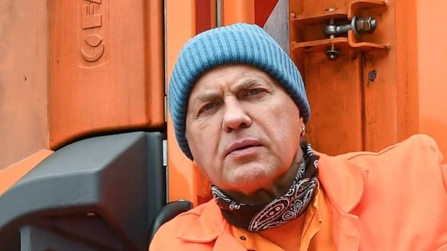 Uwe Ochsenknecht räumt auf.