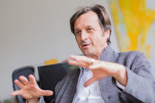 Stephan Grünewald stellt unter anderem die These auf, dass sich breite Bevölkerungsschichten nicht mehr wertgeschätzt fühlen.