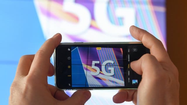 Handy-Fotografie des Schriftzugs 5G