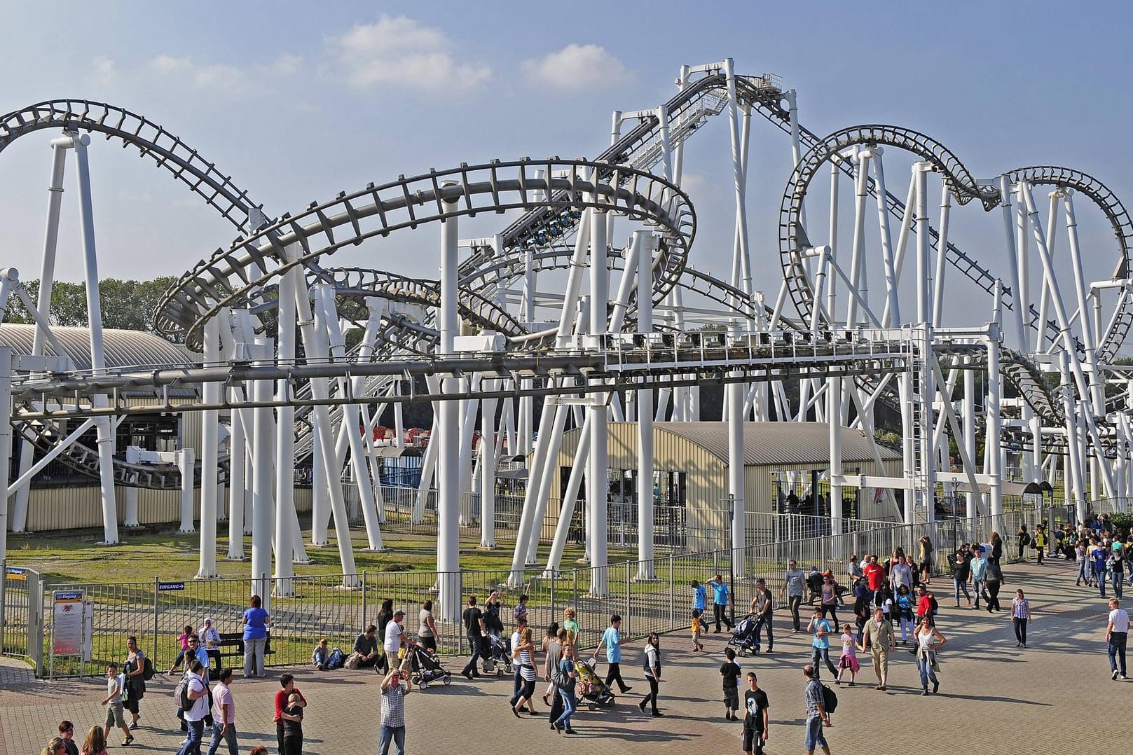 Der Movie Park in Bottrop: Im Oktober 2018 mussten 10.000 Besucher den Park wegen einer Bombendrohung verlassen.