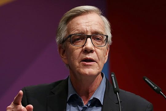 Dietmar Bartsch, Vorsitzender der Linksfraktion im Bundestag, wirft der Bundesregierung Fehler bei der Aufarbeitung der Treuhand vor.