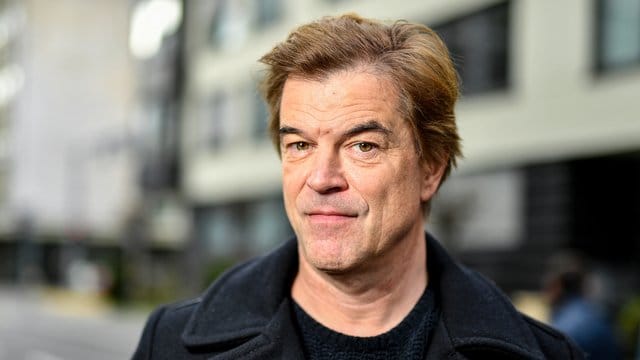 Campino ist mit den Toten Hosen schon lange im Stadion angekommen. Campino ist mit den Toten Hosen schon lange im Stadion angekommen.