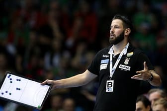 Wissbegierig: Magdeburg-Coach Bennet Wiegert.