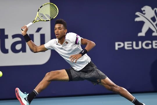 Felix Auger-Aliassime sorgt in Miami für Furore.