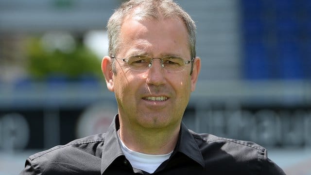 Schaffte mit der deutschen U17 die EM-Qualifikation: Trainer Michael DFB-Coach Feichtenbeiner. Schaffte mit der deutschen U17 die EM-Qualifikation: Trainer Michael DFB-Coach Feichtenbeiner.