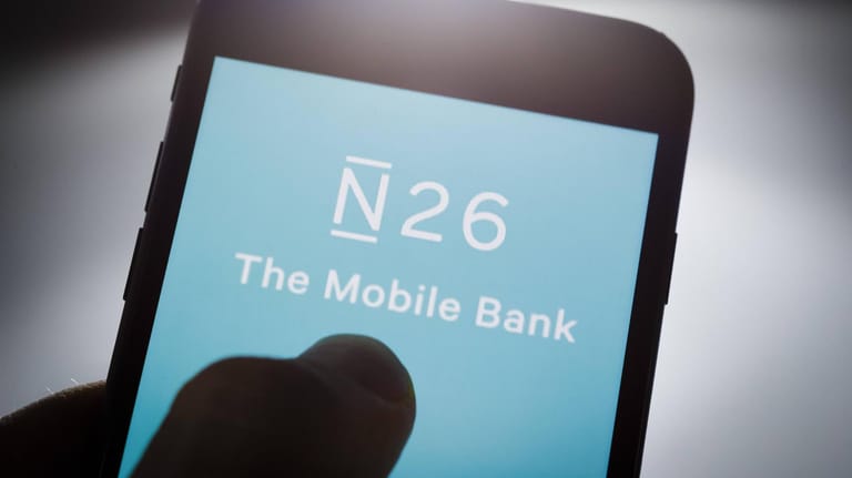 Das Logo der N26 Bank GmbH wird auf einem Smartphone angezeigt: Das gefeierte Fintech-Start-up steht wegen seines Kundenservices in der Kritik.