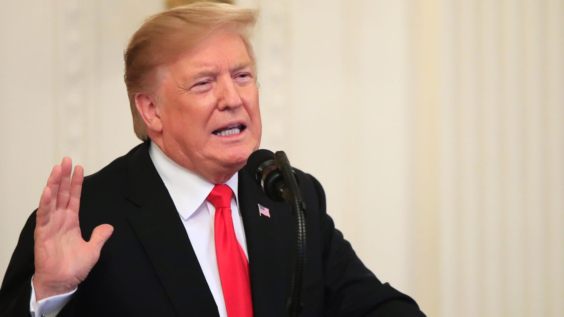 Donald Trump (Symbolbild): Der US-Präsident hat sich mit dem Google-CEO Sundar Pichai getroffen. Donald Trump (Symbolbild): Der US-Präsident hat sich mit dem Google-CEO Sundar Pichai getroffen.