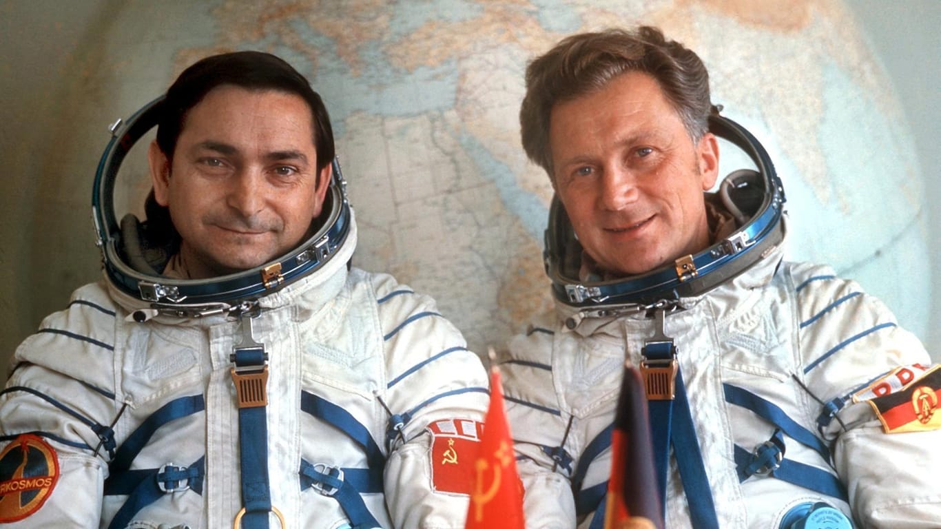 Vor dem Start: Die Kosmonauten Waleri Bykowski und Sigmund Jähn im August 1978 im Kosmodrom Baikonur.