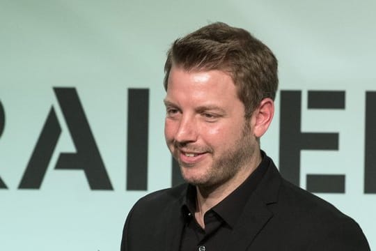 Florian Kohfeldt sieht ohne Neid auf die Transfer-Aktivitäten der Bayern.