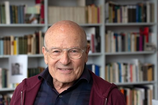 Volker Schlöndorff hofft, dass sich die Kanzlerin nicht in den Ruhestand verabschiedet.