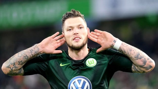 Daniel Ginczek soll beim Spiel in Dortmund wieder im Kader des VfL Wolfsburg stehen. Daniel Ginczek soll beim Spiel in Dortmund wieder im Kader des VfL Wolfsburg stehen.