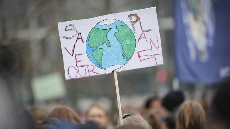 "Fridays for Future": Jugendliche schwänzen die Schule, um für die Umwelt zu demonstrieren.