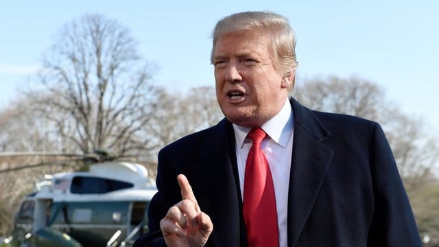 US-Präsident Donald Trump, hier am Donnerstag in Washington, droht mit Schließung der Grenze zu Mexiko. US-Präsident Donald Trump, hier am Donnerstag in Washington, droht mit Schließung der Grenze zu Mexiko.