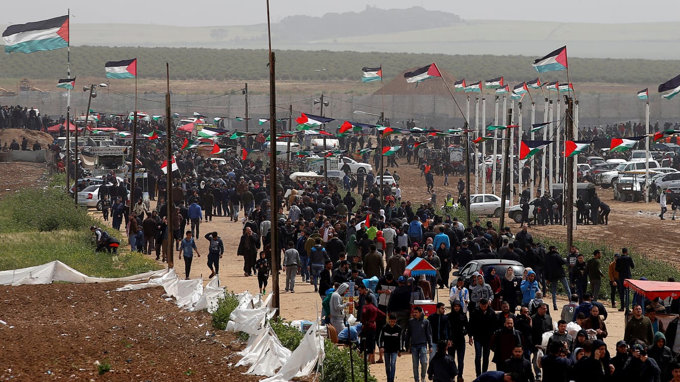 Massenprotest am Grenzzaun in Gaza: Die Organisatoren haben für Samstag zu einem "Eine-Million-Marsch" aufgerufen.