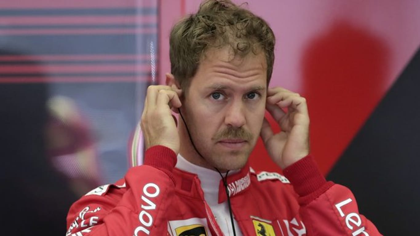 Skeptischer Blick Richtung Zukunft: Ferrari-Pilot Sebastian Vettel.