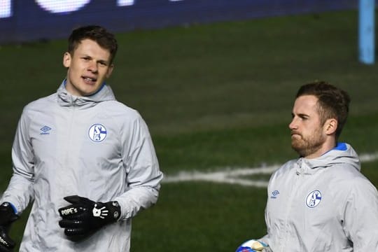 Konkurrenten um den Platz im Schalke-Tor: Alexander Nübel (l) und Ralf Fährmann.
