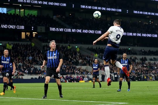 Anlässlich der Einweihung des neuen Stadions trafen Tottenham und Inter Mailand mit ehemaligen Stars aufeinander.