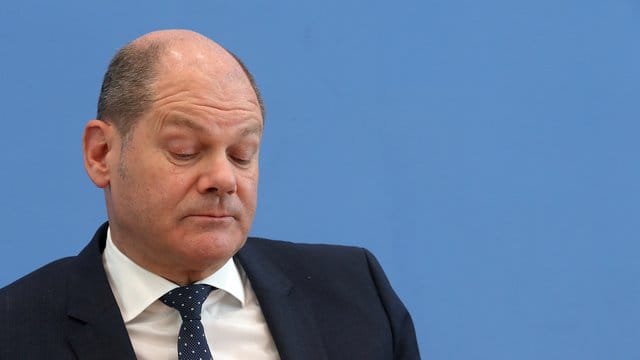 Die Pläne von Olaf Scholz, die finanziellen Mittel für die Integrationskosten zu senken, stoßen in den Kommunen auf wenig Gegenliebe.