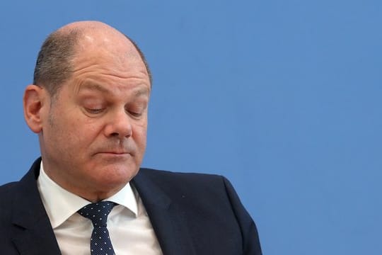 Die Pläne von Olaf Scholz, die finanziellen Mittel für die Integrationskosten zu senken, stoßen in den Kommunen auf wenig Gegenliebe.