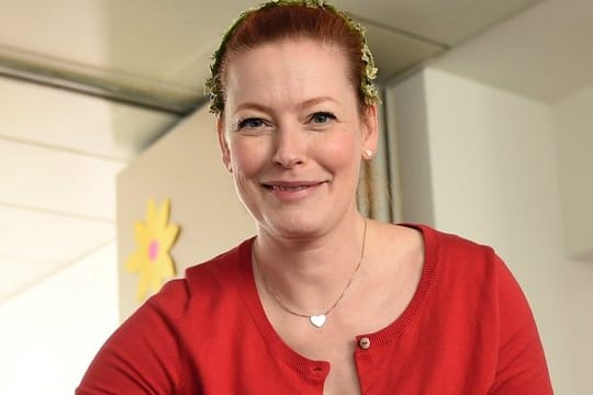 Die TV-Moderatorin Enie van de Meiklokjes hat nicht vor, beim Backen auf Zucker zu verzichten.