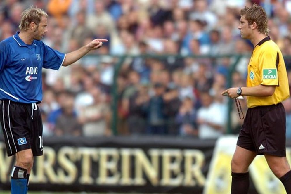 Vor 15 Jahren sorgte Schiedsrichter Robert Hoyzer beim Pokalspiel zwischen Paderborn und dem HSV für einen Skandal.