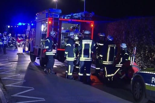 Unna: Eine Mutter, die ihr Kind erstickt und im verschlossenen Zimmer Feuer gelegt haben soll, ist ihren schweren Brandverletzungen erlegen.