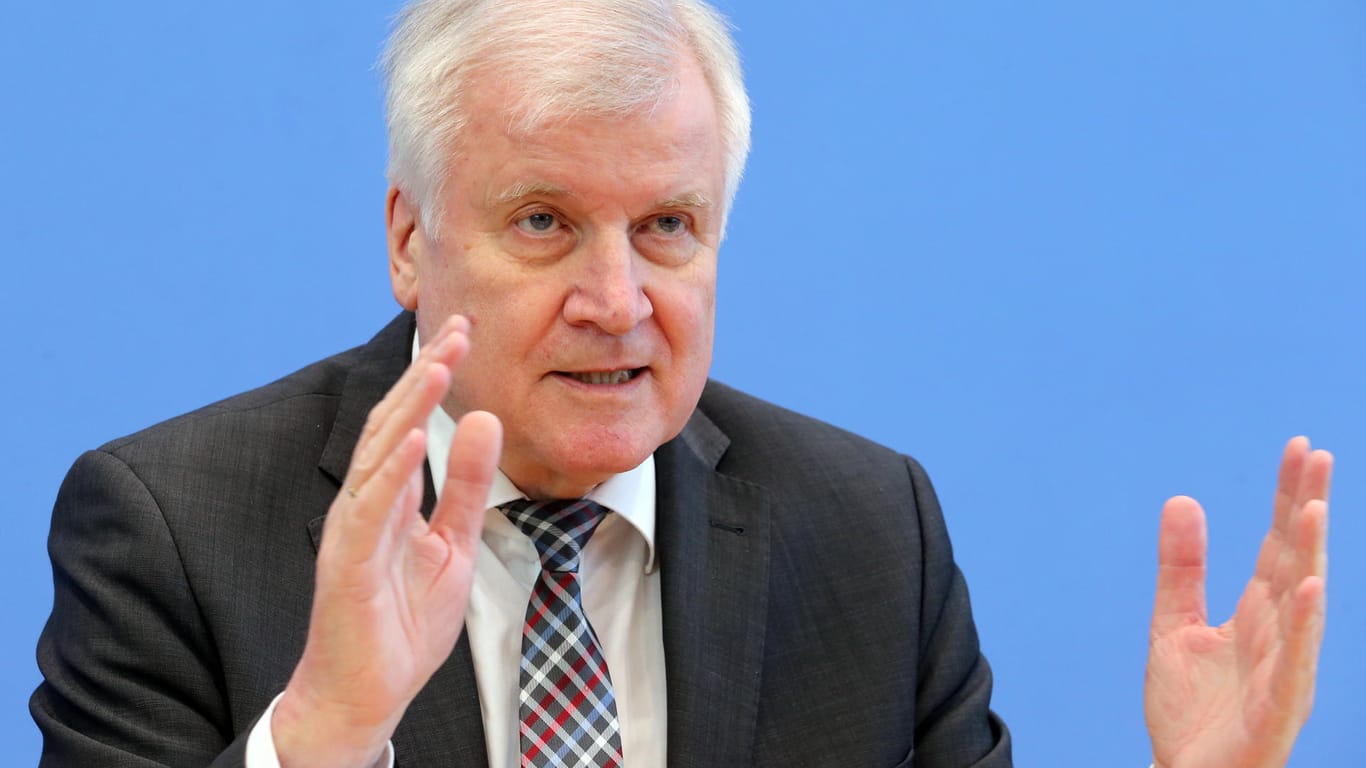 Bundesinnenminister Horst Seehofer (CSU): "Die Zahlen sind erfreulich, aber es ist noch kein nachhaltiger Erfolg".