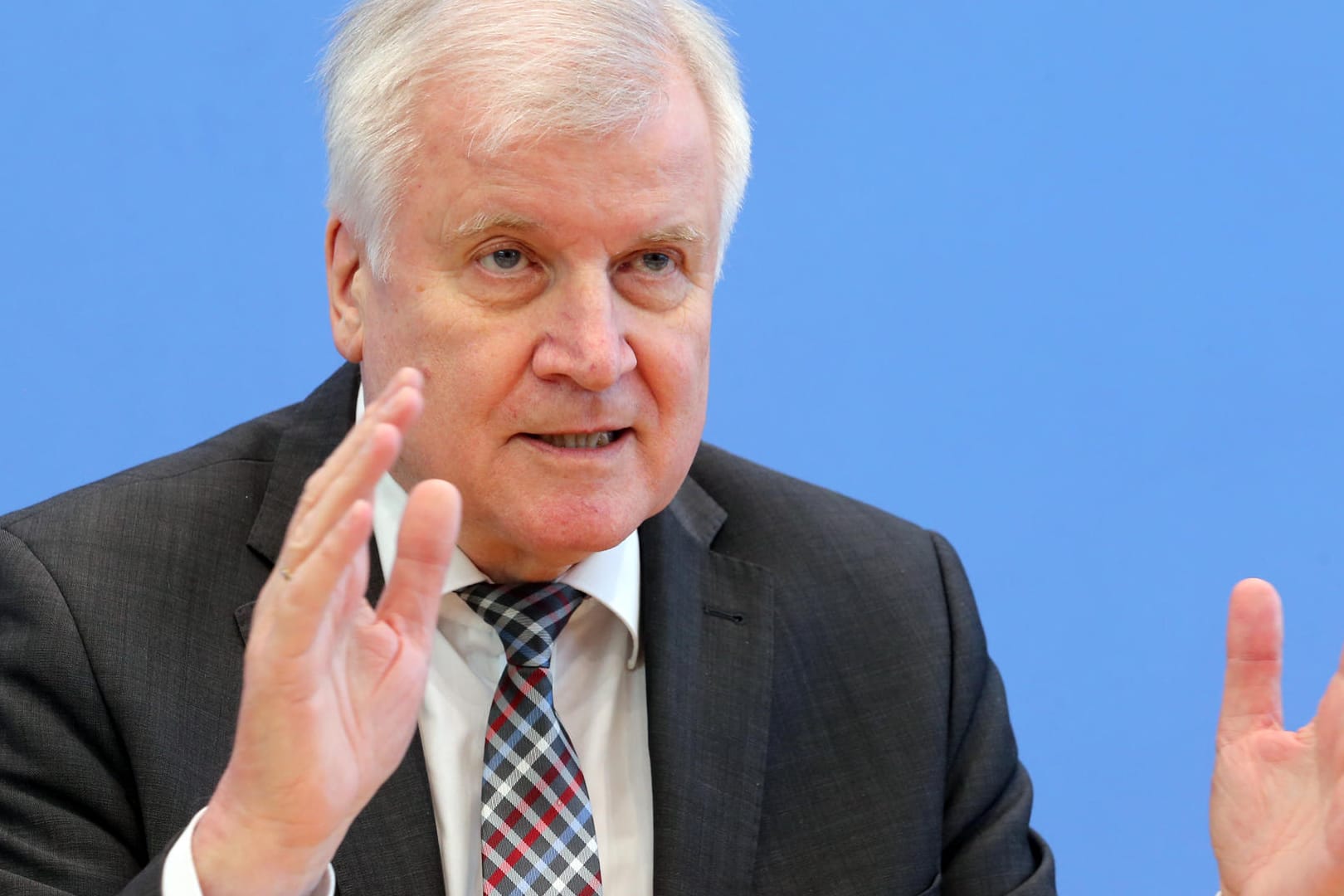 Bundesinnenminister Horst Seehofer (CSU): "Die Zahlen sind erfreulich, aber es ist noch kein nachhaltiger Erfolg".