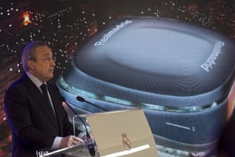 Real-Präsident Florentino Pérez präsentierte die Pläne für den Umbau des Madrider Estadio Santiago Bernabéu.