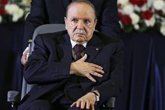 Algeriens Präsident Abdelaziz Bouteflika ist nach wochenlangen Protesten zurückgetreten.