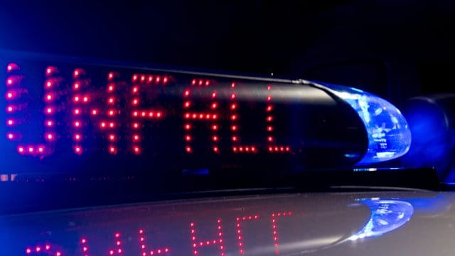 Blaulicht mit Unfall-Schriftzug