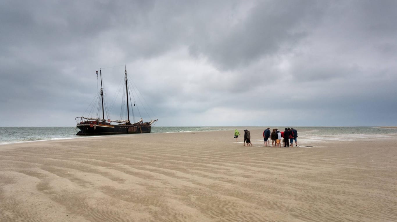 Niederländische Bergungsexperten haben auf dem Boden der Nordsee das Wrack eines rund 500 Jahre alten Handelsschiffs gefunden. (Symbolbild)