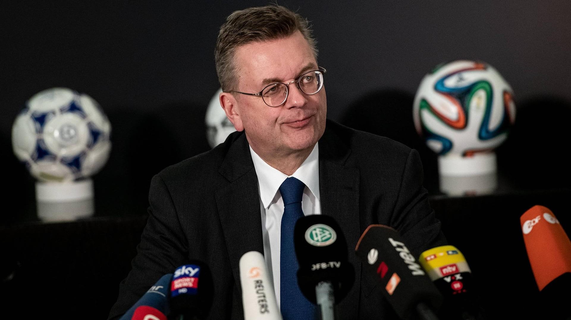 Uhrige Amtszeit: Reinhard Grindel ist nicht länger DFB-Präsident.