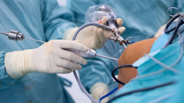 Die meisten Beschwerden gab es nach Behandlungen von Knie- und Hüftgelenksarthrosen, Oberschenkelbrüchen und Bandscheibenschäden. Die meisten Beschwerden gab es nach Behandlungen von Knie- und Hüftgelenksarthrosen, Oberschenkelbrüchen und Bandscheibenschäden.