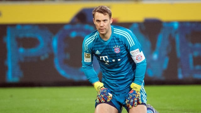 Der FC Bayern München muss auch gegen Heidenheim auf Torwart Manuel Neuer verzichten. Der FC Bayern München muss auch gegen Heidenheim auf Torwart Manuel Neuer verzichten.