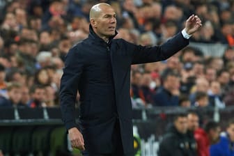 Erste Pleite: Zinedine Zidane verlor mit Real in Valencia.
