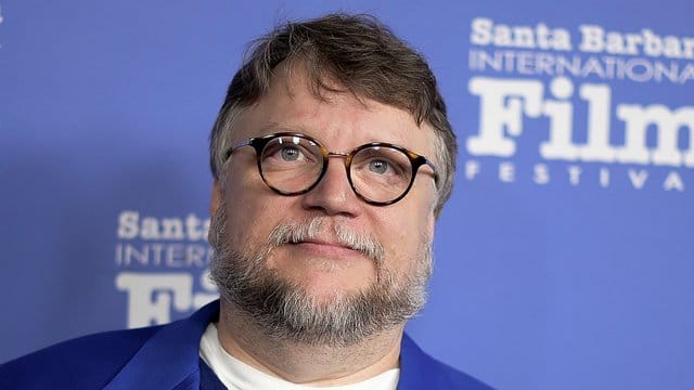 Guillermo del Toro war von der Zusammenarbeit mit Cornelia Funke begeistert. Guillermo del Toro war von der Zusammenarbeit mit Cornelia Funke begeistert.