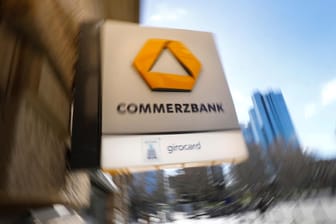Commerzbank: Mit wem wird die angeschlagene Bank fusionieren?