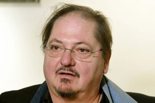 Jürgen Tarrach findet in der Malerei einen Ausgleich.