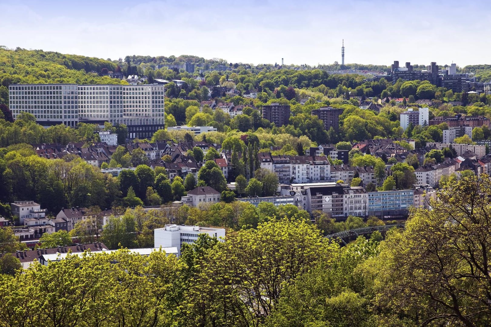 Blick vom Elisentrum auf Elberfeld.