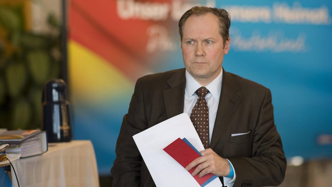 Siegbert Droese: Der AfD-Bundestagsabgeordnete beschäftigt einen Bundesvorstand der rechtsextremen Identitären Bewegung.