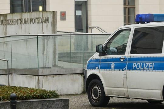 Nach einer Bombendrohung steht am 11.