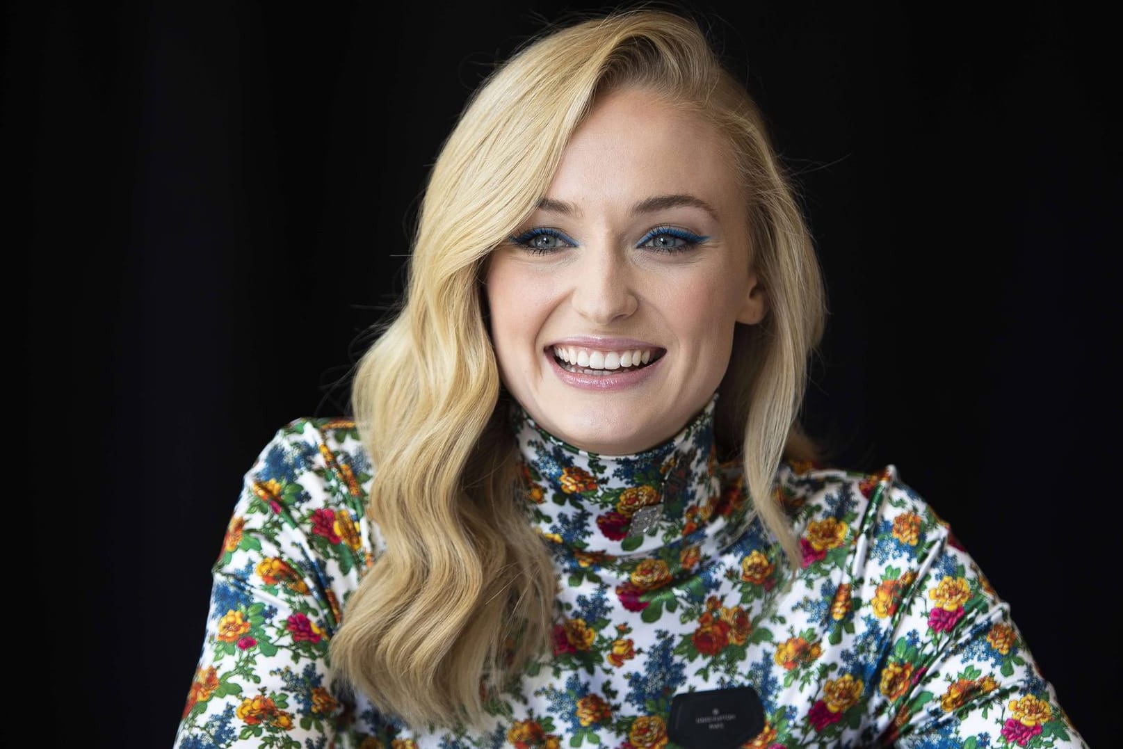 Sophie Turner: Ihr "Game of Thrones"-Charakter Sansa Stark hat kein Glück in Liebesdingen. In der Realität ist die Schauspielerin aber glücklich mit einem Popstar liiert.