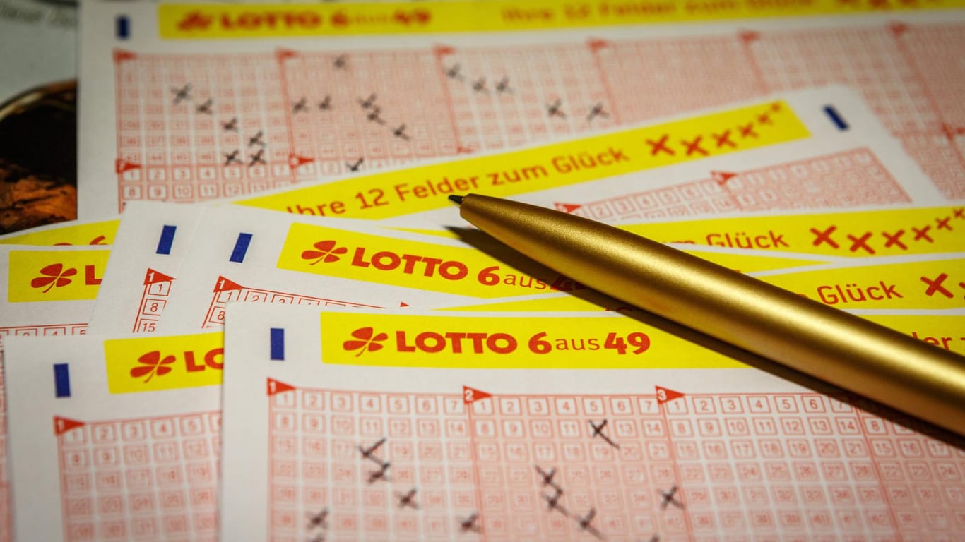 Lottoschein: Zwei Frauen in Niederbayern hatten Glück im Spiel. (Symbolbild)