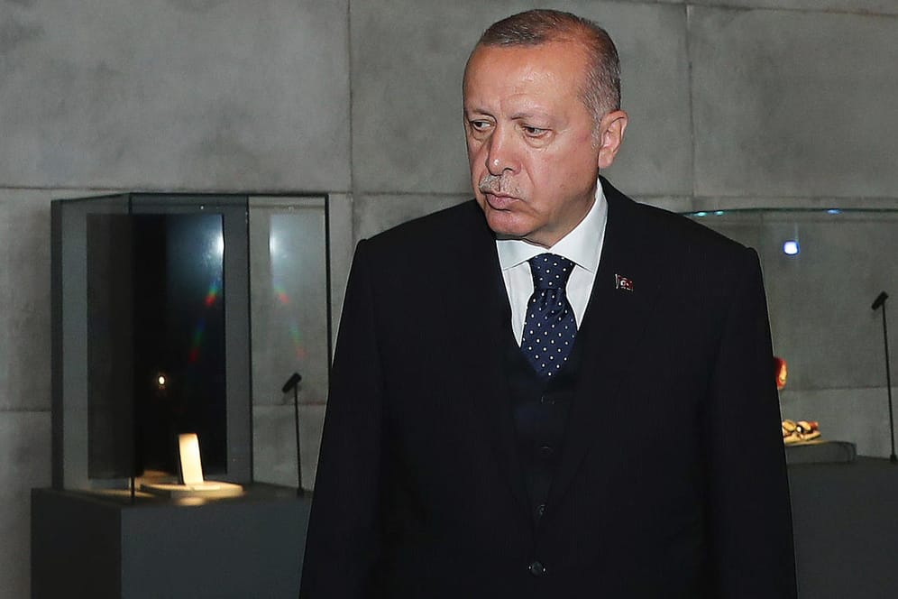 Der türkische Präsident Recep Tayyip Erdogan weist Kritik aus den USA und der EU an der Kommunalwahl in der Türkei zurück.